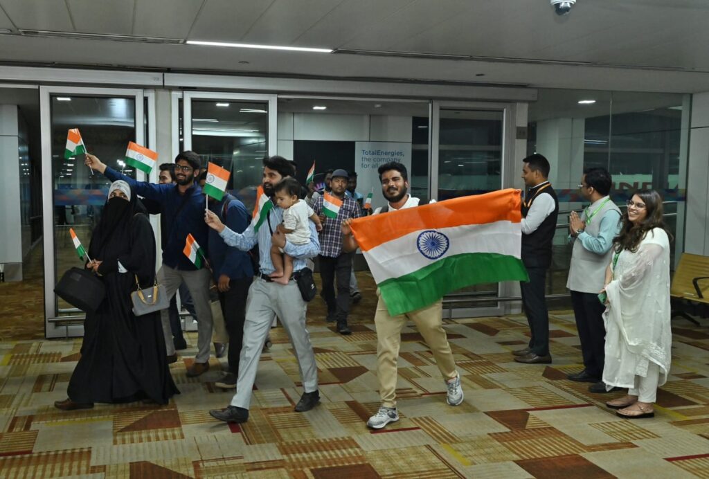ऑपरेशन सिंधु: ईरान से 2858 भारतीयों की सुरक्षित वापसी, भारत सरकार का साहसिक बचाव अभियान