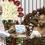 प्रधानमंत्री नरेंद्र मोदी को ‘धर्म चक्रवर्ती’ की उपाधि से सम्मानित किया गया