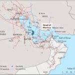 Strait of Hormuz में संकट: तीन जहाजों में आग, GPS सिग्नल बाधित, अमेरिकी नौसेना अलर्ट पर