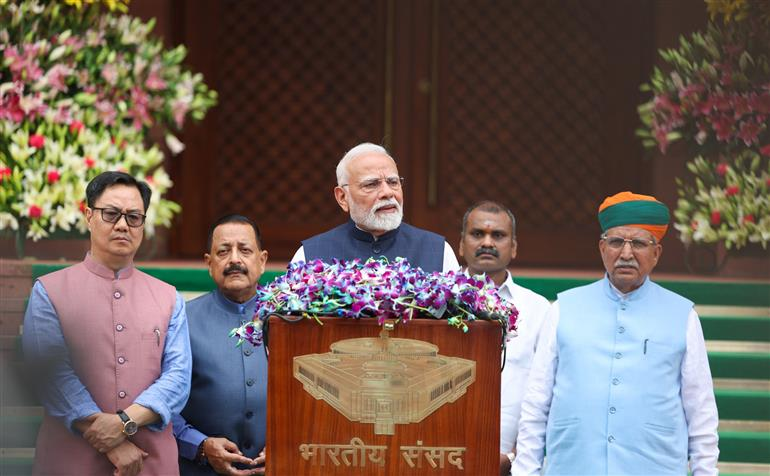 ऑपरेशन सिंदूर पर पीएम मोदी का धारदार संबोधन: संसद के मानसून सत्र में नया आत्मविश्वास