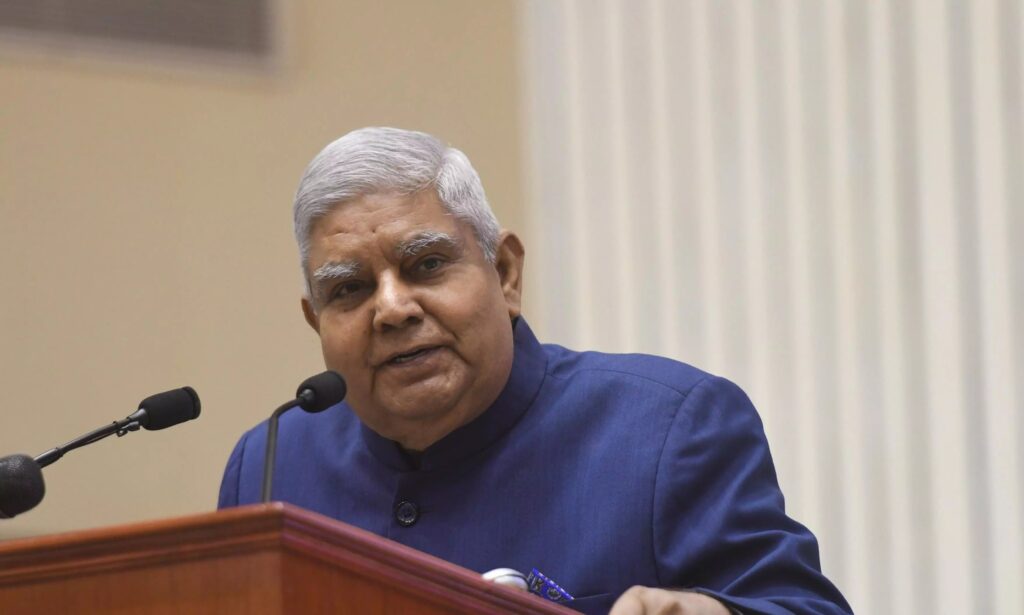 उपराष्ट्रपति जगदीप धनखड़ का इस्तीफ़ा: स्वास्थ्य कारणों से बड़ा निर्णय