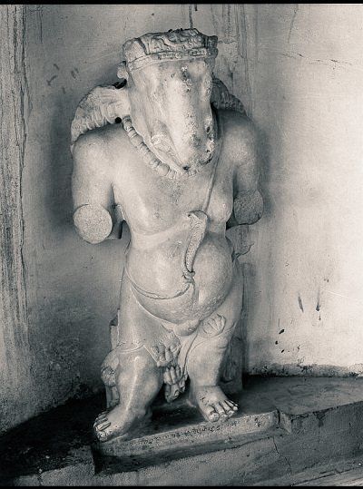 भगवान गणेश की मूर्तियाँ और अखंड भारत की सांस्कृतिक महिमा 1 img 20250827 wa00137575676205371429000