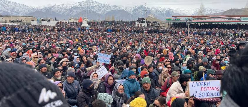लद्दाख आंदोलन: छठी अनुसूची की मांग और भारतीय संघीय राजनीति में इसका प्रभाव