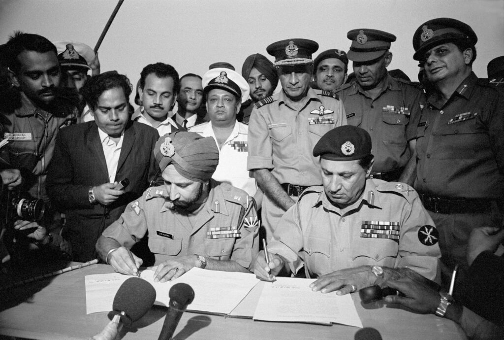 general jagjit singh aurora general amir abdullah khan niazi sign papers to end indo pakistani war 19715651155744773927325