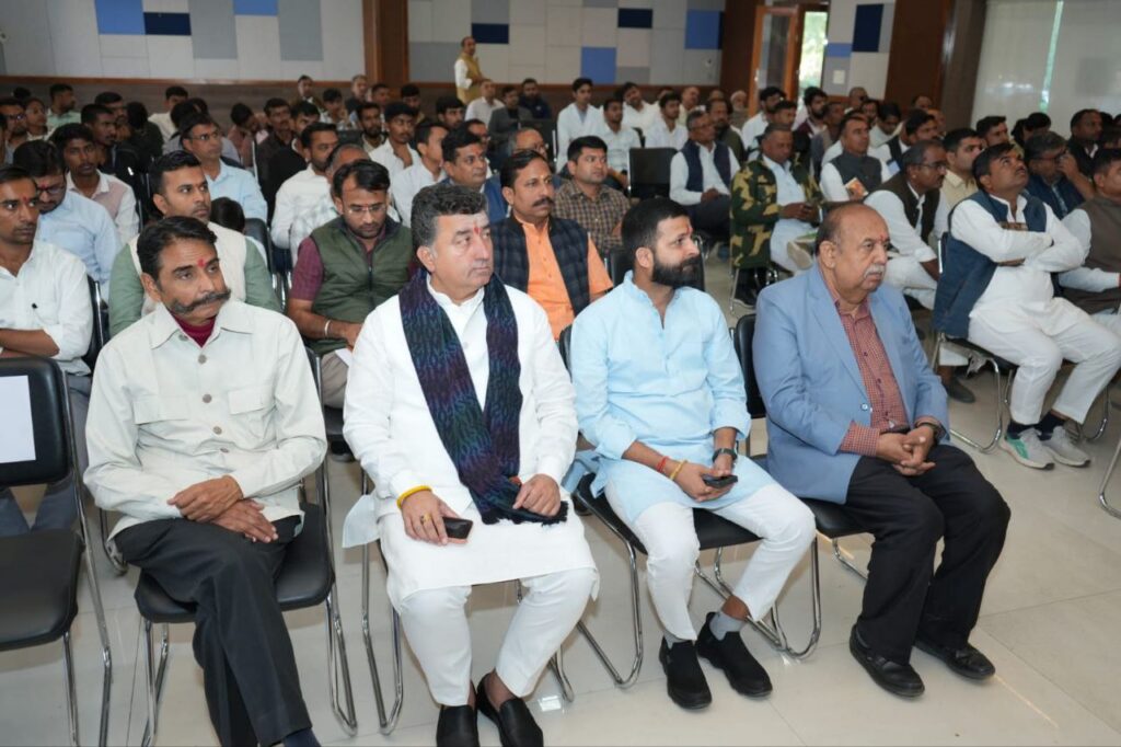 photo 6183834861735447558 y