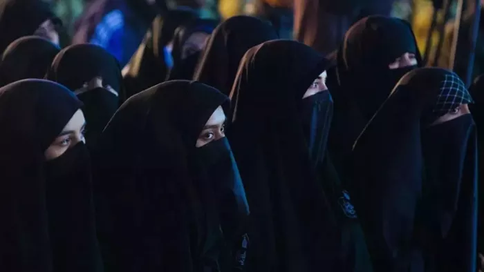 02 05 2025 pakistani mahila moradabad 23929763 m