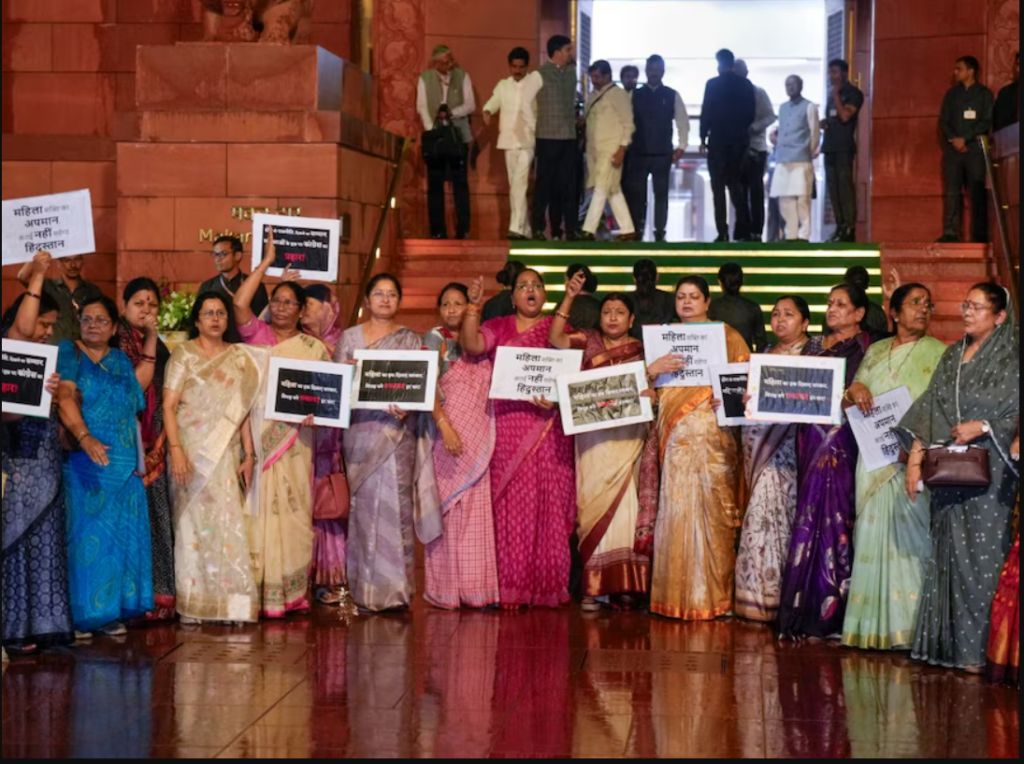 महिला आरक्षण और कांग्रेस की राजनीति: वादों, देरी और दोहरेपन की कहानी