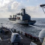 अमेरिकी नौसेना की होर्मुज पर नाकाबंदी: तनावपूर्ण समुद्री गलियारे में युद्ध की घंटी?