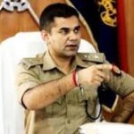 बंगाल चुनाव 2026: फलता में पुलिस ऑब्ज़र्वर अजय पाल शर्मा के नेतृत्व में CAPF का बड़ा सर्च ऑपरेशन; TMC प्रत्याशी जहांगीर खान के दफ्तर पर तलाशी से बौखलाए समर्थक, केंद्रीय बलों के खिलाफ लगाए नारे