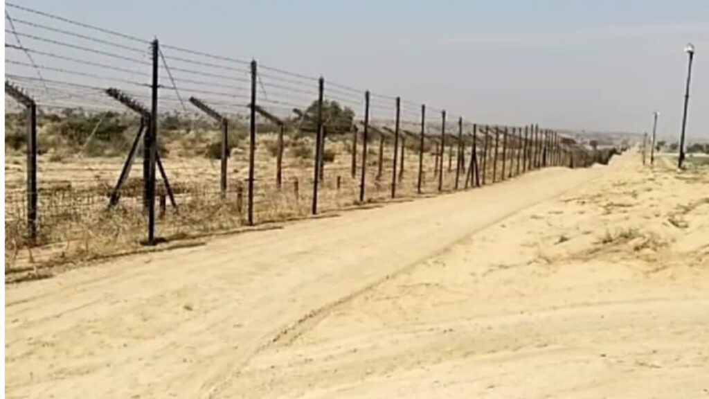 बाड़मेर में 8KM अंदर घुसा पाकिस्तानी युवक, BSF ने पकड़ा; 10KM तक चला सर्च ऑपरेशन