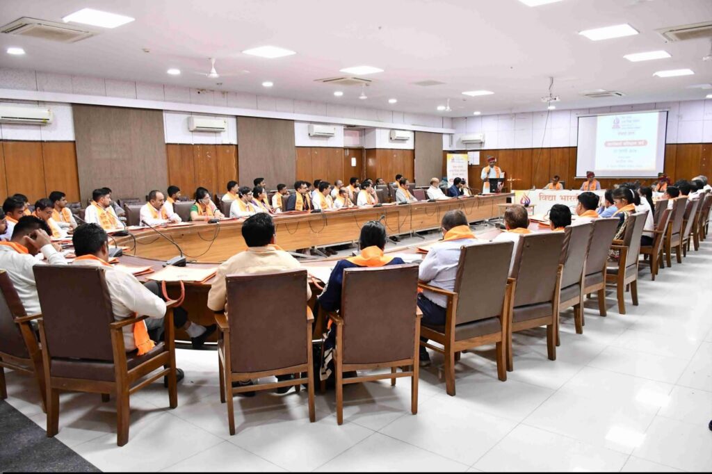 विद्या भारती उच्च शिक्षा संस्थान का जोधपुर प्रांत का कार्यकर्ता प्रशिक्षण वर्ग संपन्न 3 fb img 17858490080988828826398753787718